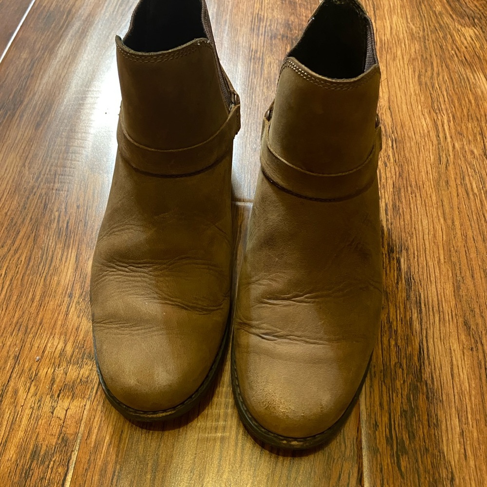 Teva Booties - Picture 7 of 7